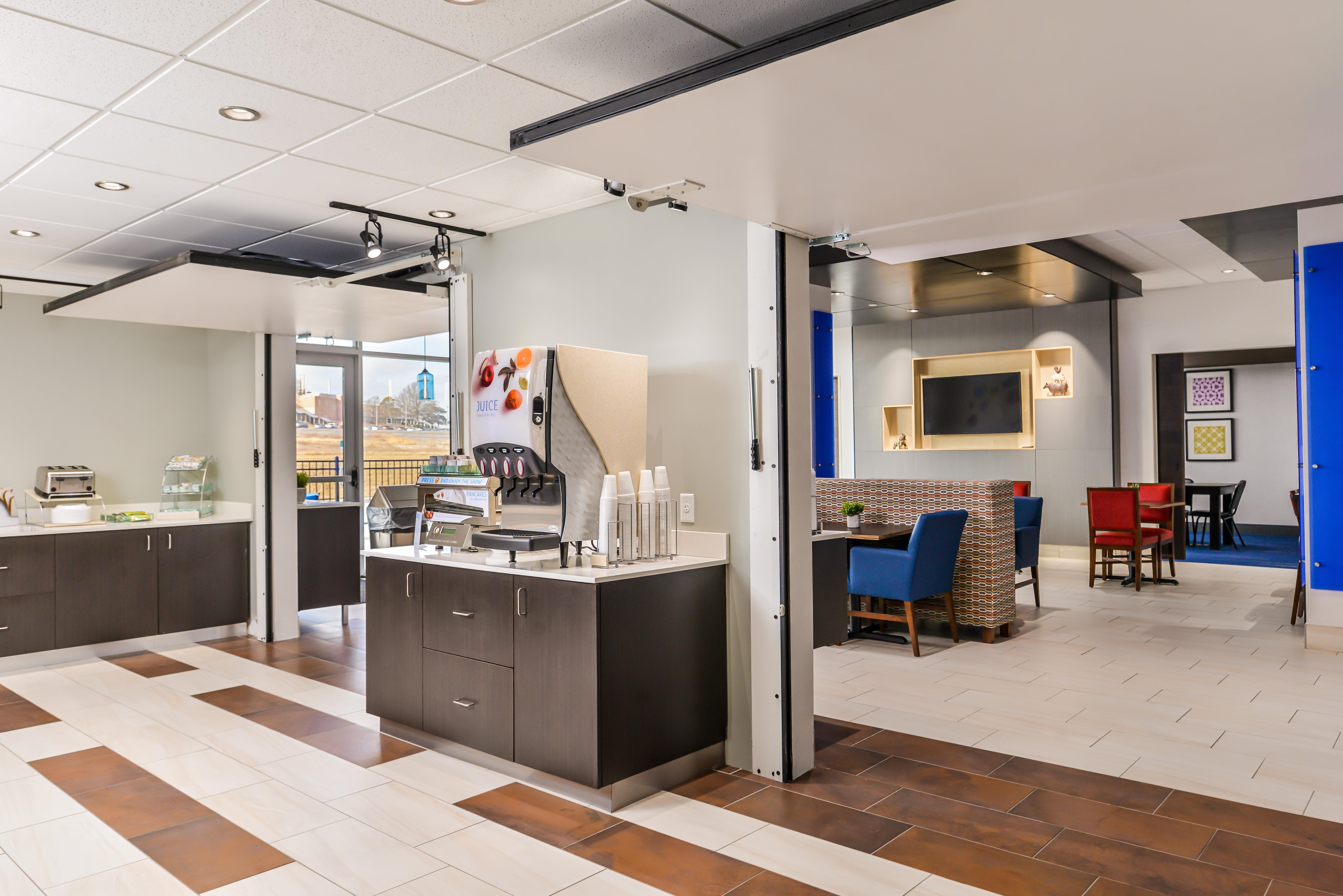 Holiday Inn Express & Suites - Kansas City - Lee'S Summit By Ihg Экстерьер фото