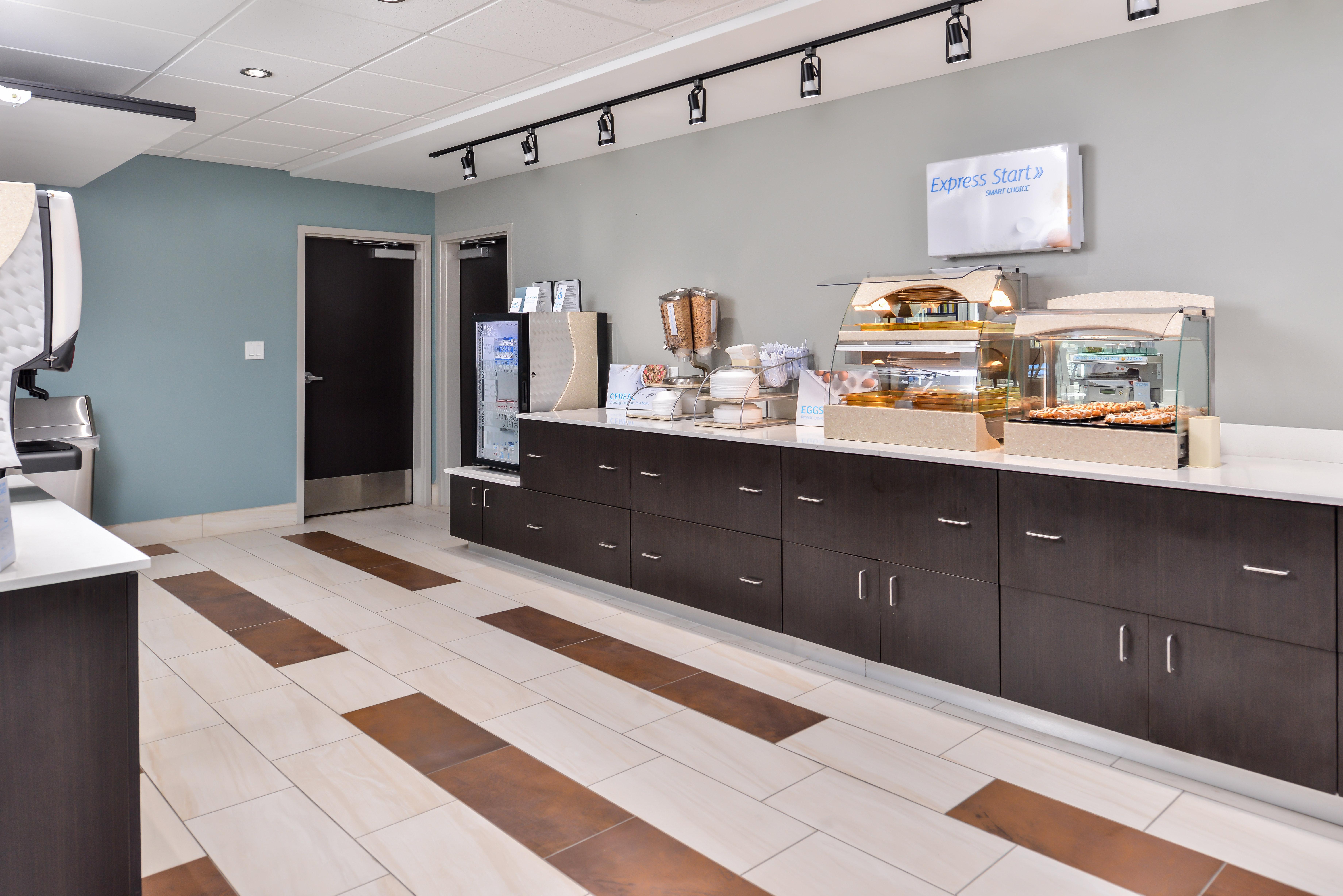 Holiday Inn Express & Suites - Kansas City - Lee'S Summit By Ihg Экстерьер фото