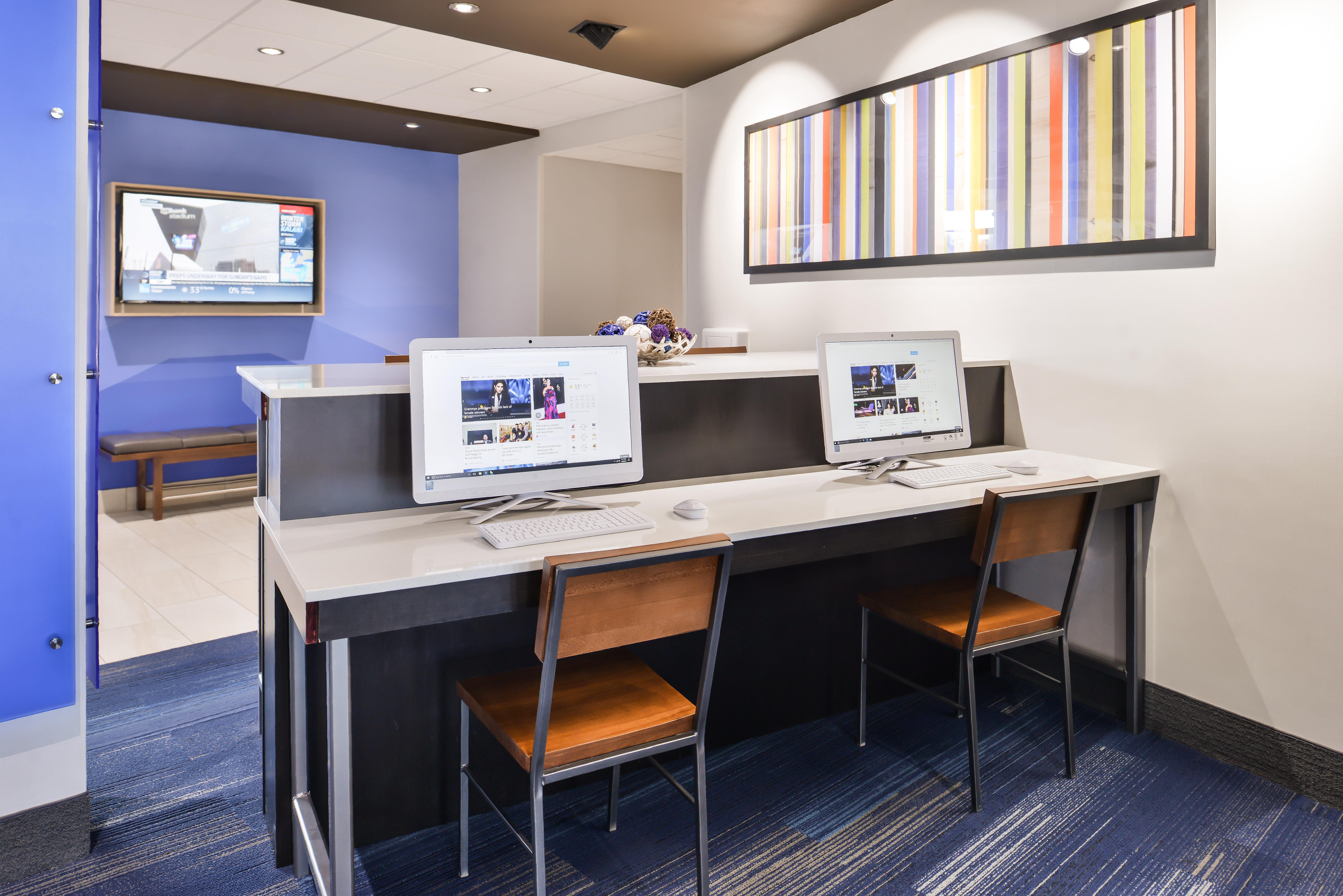 Holiday Inn Express & Suites - Kansas City - Lee'S Summit By Ihg Экстерьер фото