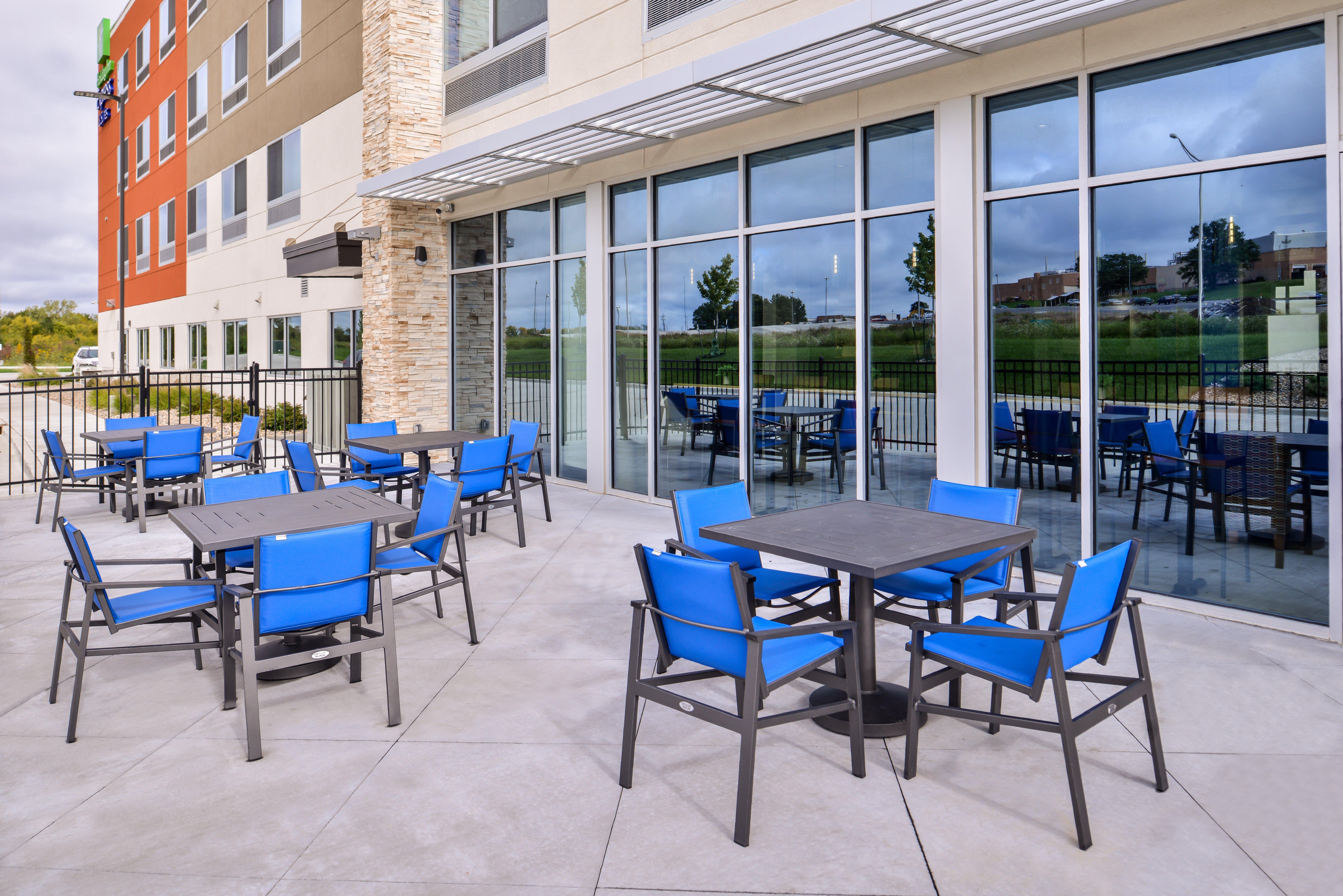Holiday Inn Express & Suites - Kansas City - Lee'S Summit By Ihg Экстерьер фото