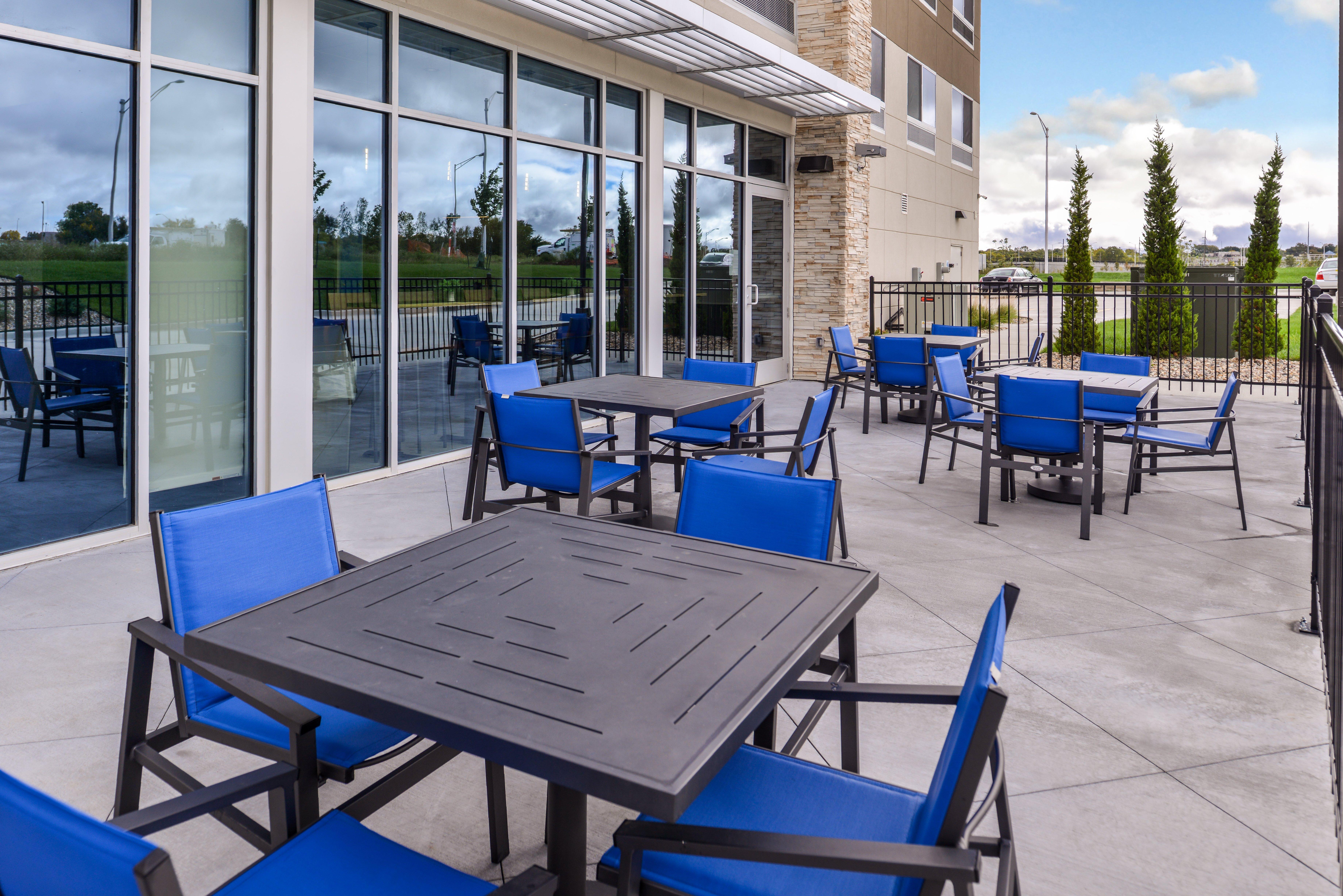 Holiday Inn Express & Suites - Kansas City - Lee'S Summit By Ihg Экстерьер фото