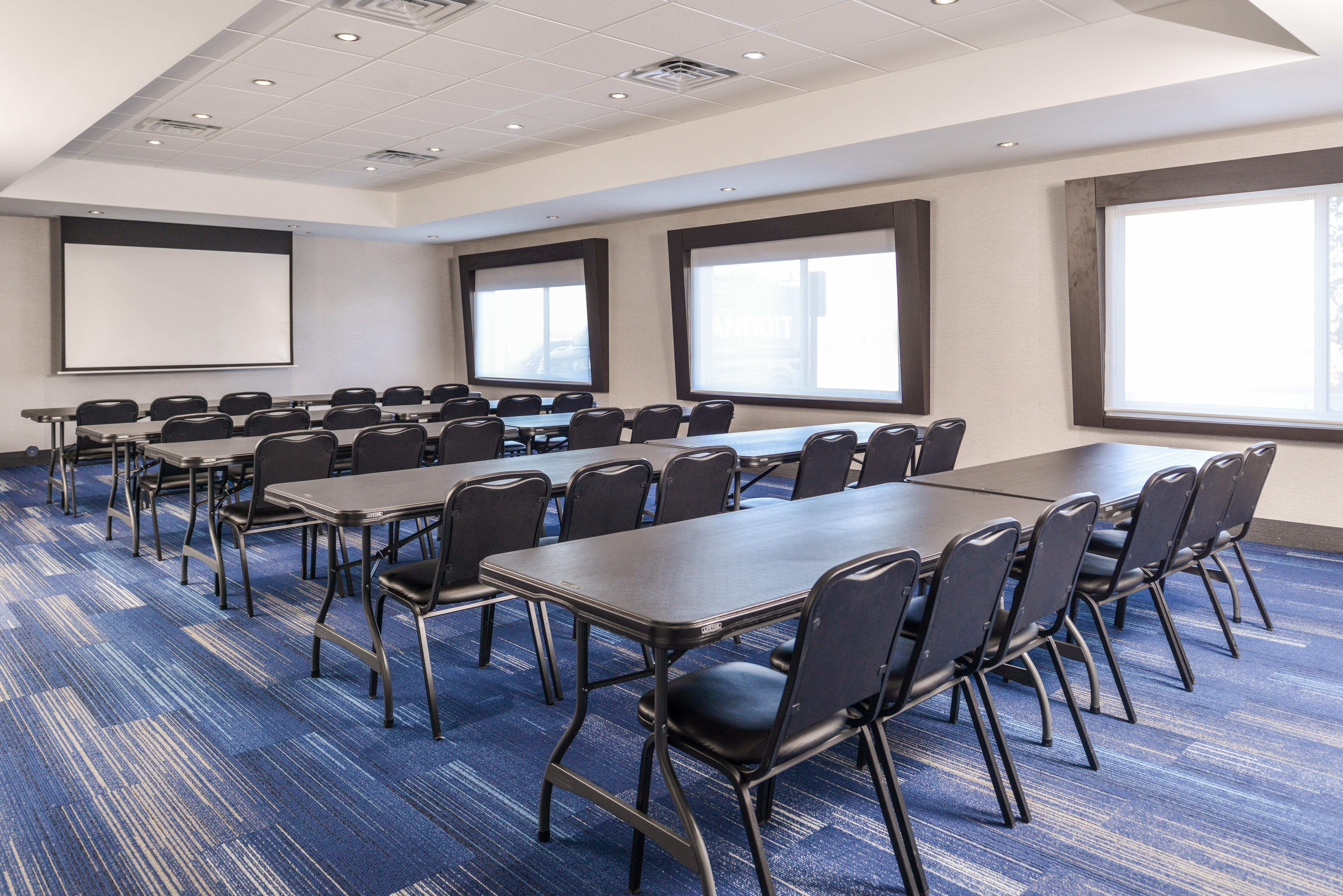 Holiday Inn Express & Suites - Kansas City - Lee'S Summit By Ihg Экстерьер фото